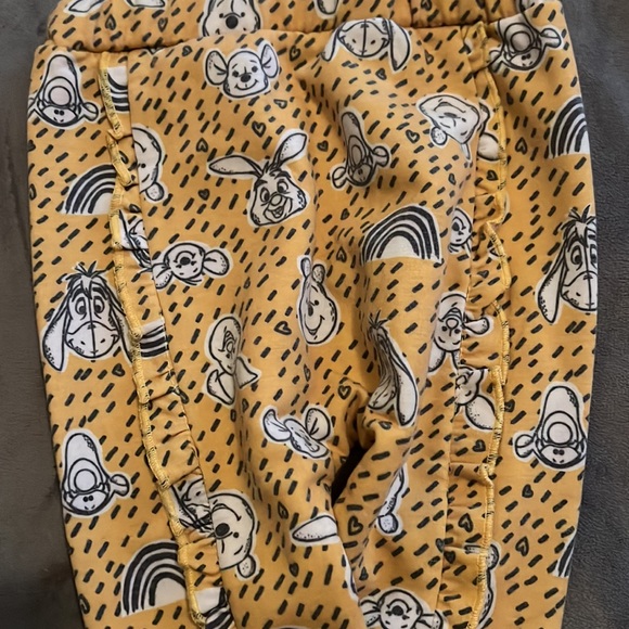 Winnie the Pooh Disney baby sweat suit - Picture 4 of 5
